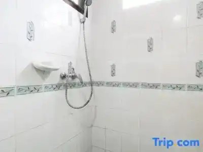 Selina Place - 111