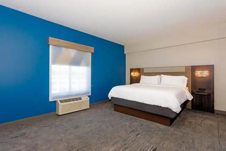 Holiday Inn Express North Telecom Park, An Ihg - 73