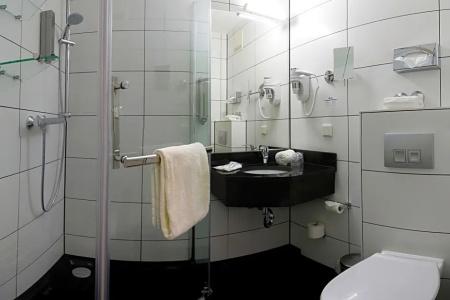Best Western Schmoeker-Hof - 52