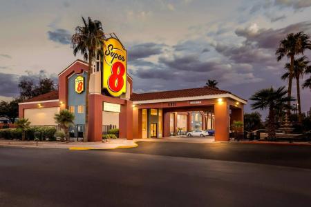 Super 8 by Wyndham Marana/Tucson Area - 32
