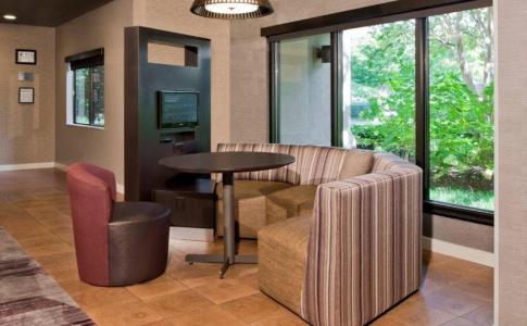 Courtyard Ballantyne - 6