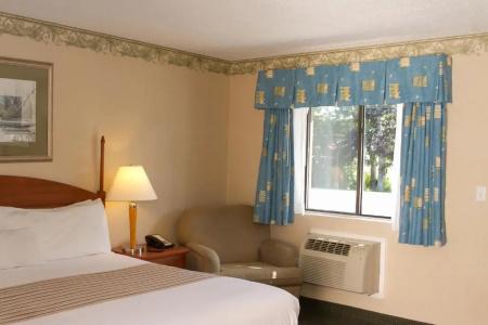 Flagship Inn - 22