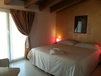 Il Girasole High Quality Inn - 52