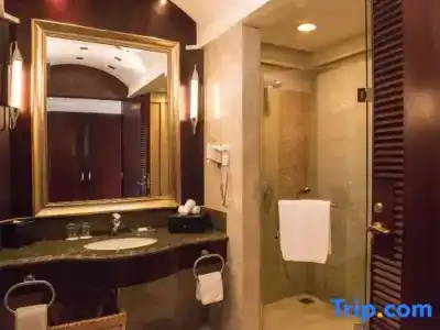 Tangla Dongguan (Former: Sofitel Dongguan Royal Lagoon) - 50