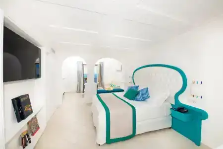 Eden Roc Suites - 140