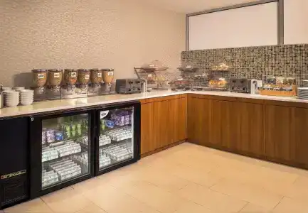 SpringHill Suites by Marriott New York LaGuardia Airport - 9