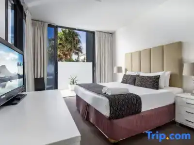 Ultra Broadbeach - 225