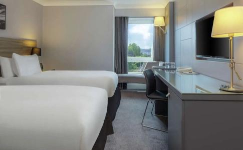DoubleTree by Hilton Bristol City Centre - 52