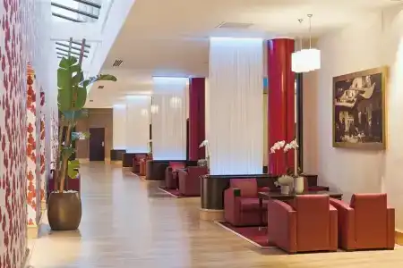 Golden Tulip Villa Massalia - 13