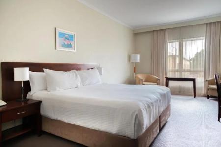 Rydges - 61