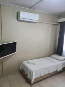 Koz Marigold Apart - 77