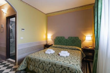 I Portici Boutique - 2