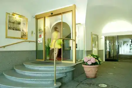 Austria Classic Wolfinger - Hauptplatz - 12