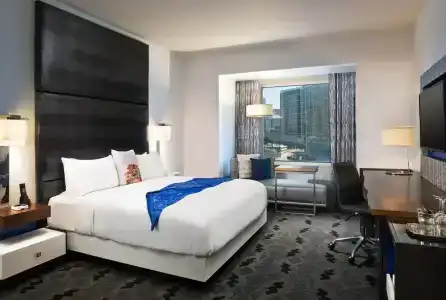 W Dallas - Victory - 72