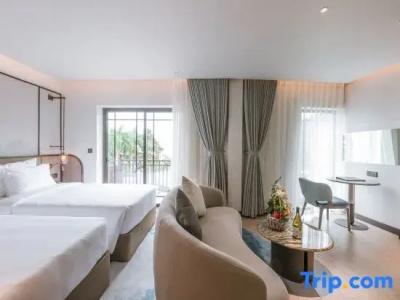 Cat Ba Island Resort & Spa - 56