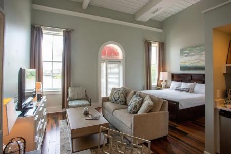 Olde Harbour Inn, Historic Inns of Savannah Collection - 107