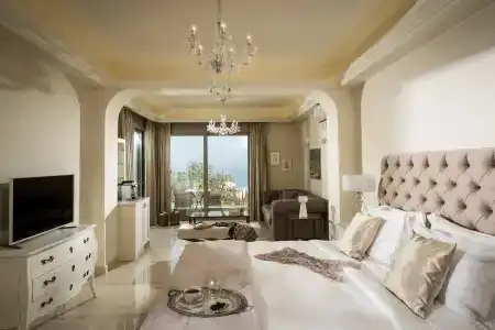 Creta Blue Boutique - 4
