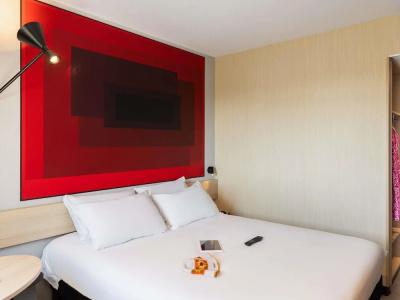 ibis Auch - 23