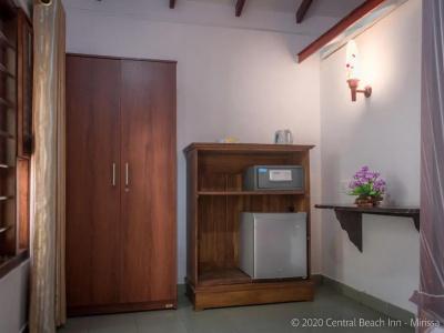 Central Beach Inn - 92