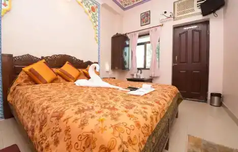 Moon Light Palace - 100