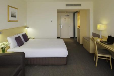 Distinction & Conference Centre - 43