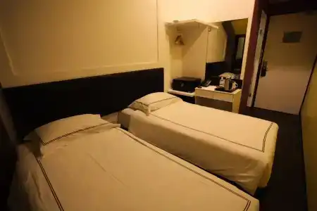 Venue - Sg Clean - 35