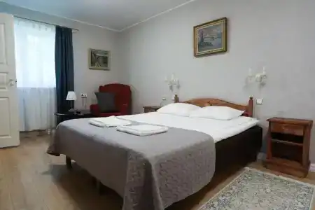 Saka Manor - 42