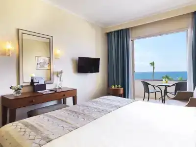 Alexander The Great Beach - 101