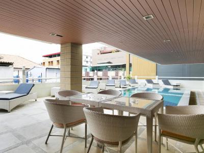 The One Bay Breeze - 19