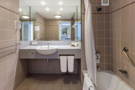 Rydges Esplanade - 66