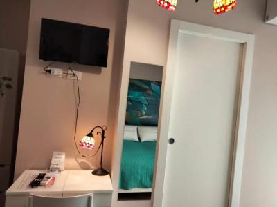 B&b - 30