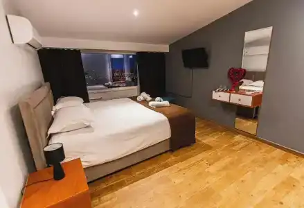 Olivar Tirana - 103