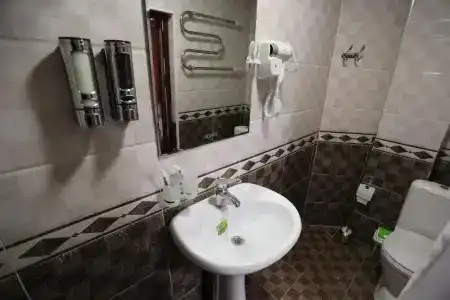 Hilton Plaza 777 - 59