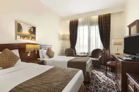 Howard Johnson Bur Dubai - 17