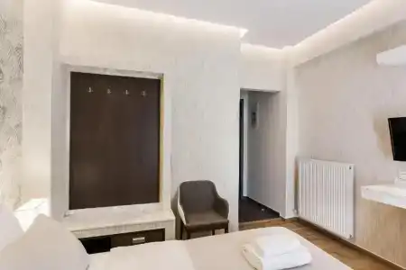 Nicholas Point and Rooms - 197
