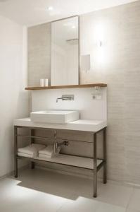 V-Hotel - 86