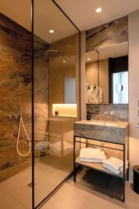 Duparc Contemporary Suites - 99