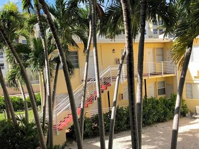 Beach Place - 100