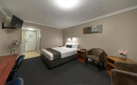 Cosmopolitan & Serviced Apartments - 26