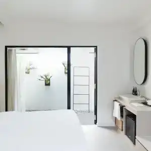 Lloyd's Inn (SG Clean, Staycation Approved) - 21