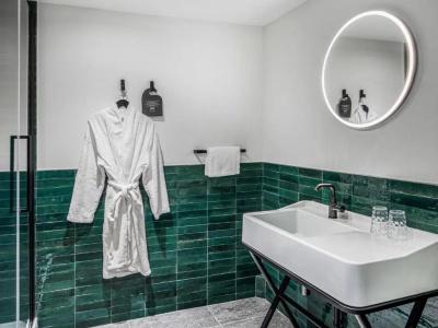 Maisons du Monde Hôtel & Suites - La Rochelle Vieux Port - 106