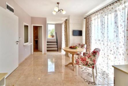 Sirena Palace Family - 86