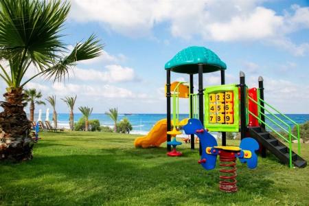 Louis Paphos Breeze - 28