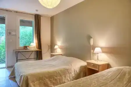 Au Saint Roch - Hôtel et Jardin - 30