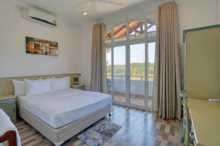 Shamaz Galle - 54