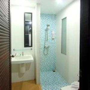 7q Patong Beach - Sha Certified - 6