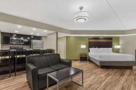 Best Western Plaza Inn - 101