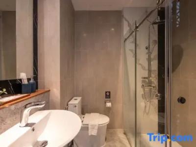 Shan Villas Sukhumvit - 300