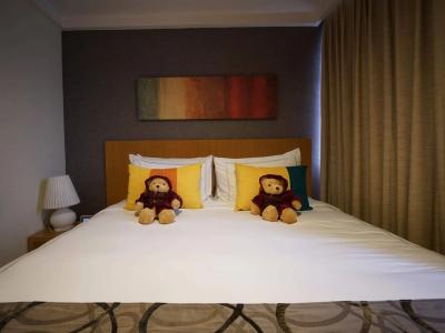 Park Avenue Clemenceau (SG Clean) - 2