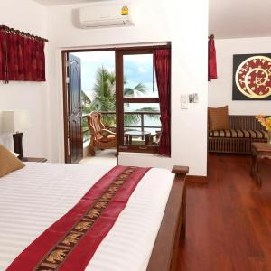 Sara Beachfront Boutique - 25